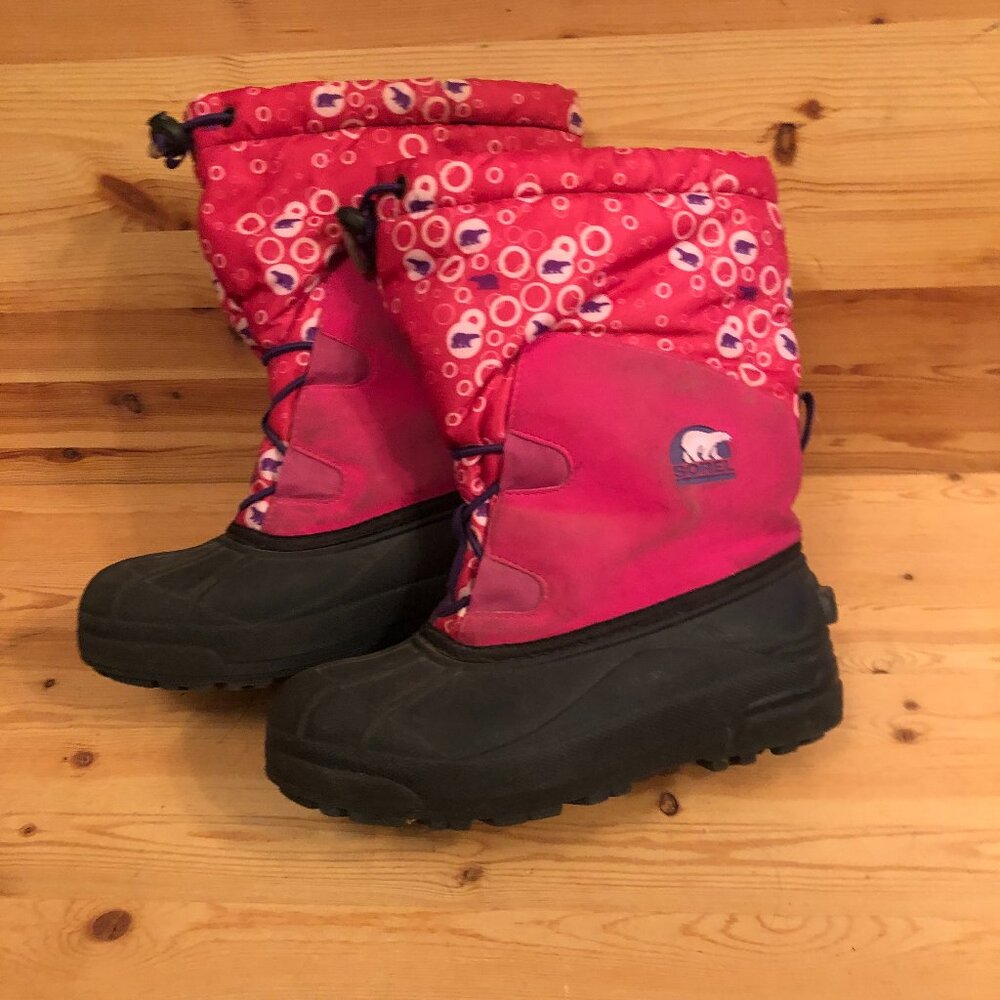 Girl's Sorel Winter Boots remove-able lining, waterproof